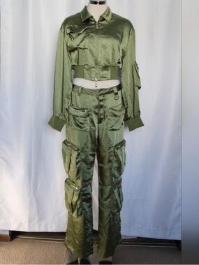 Fashion Nova Olive Cargo Pant Set – Size Medium